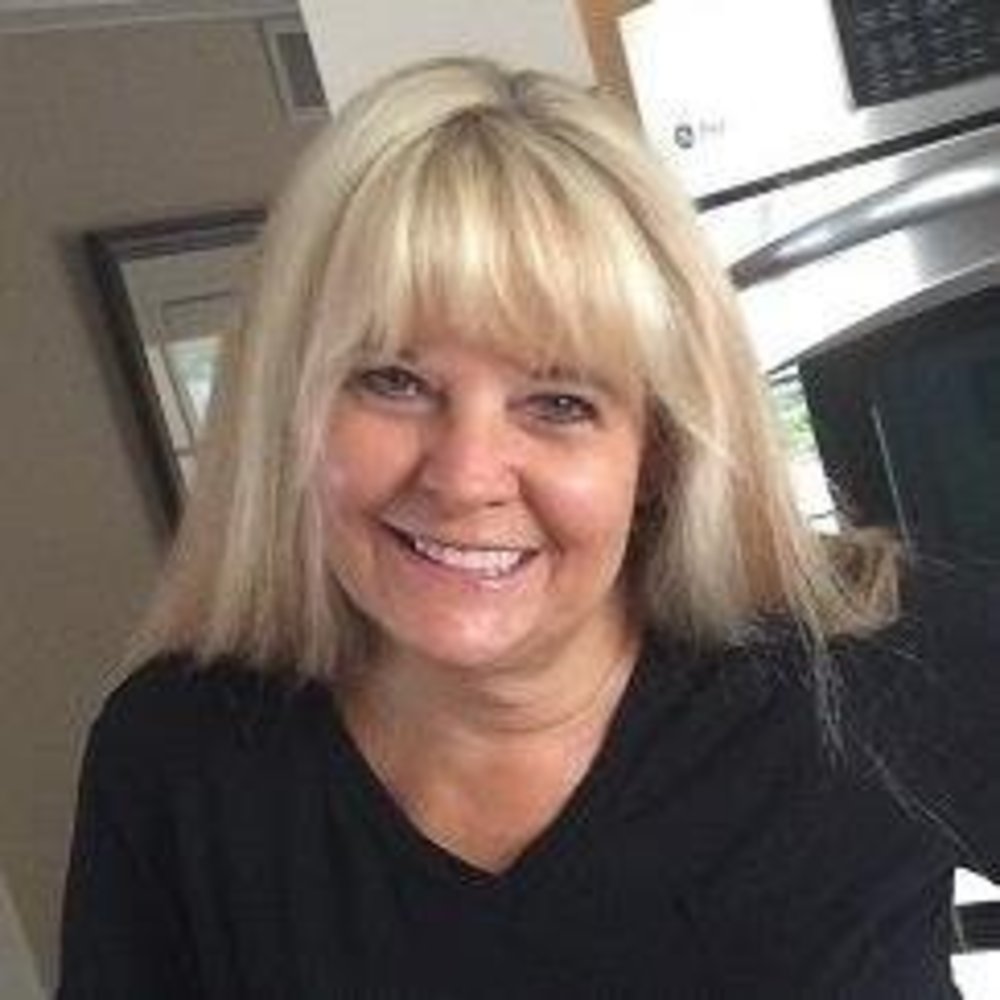 Meet your Posher, Debbie